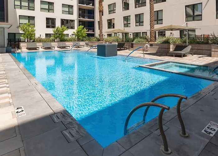 Kasa Quarter Phoenix 4*