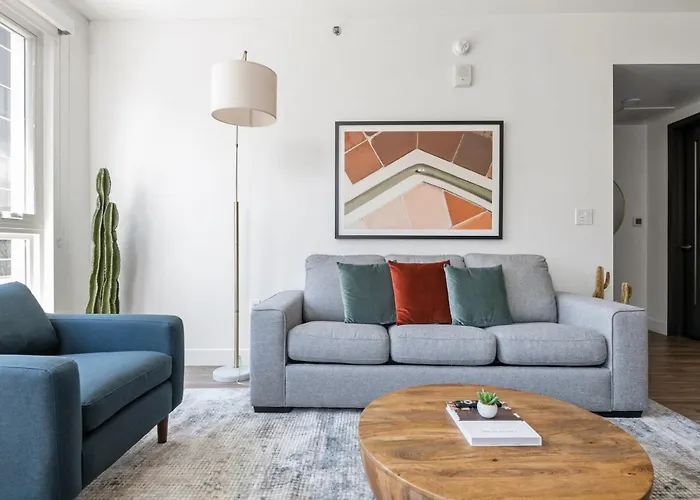 Kasa Quarter Phoenix 4*