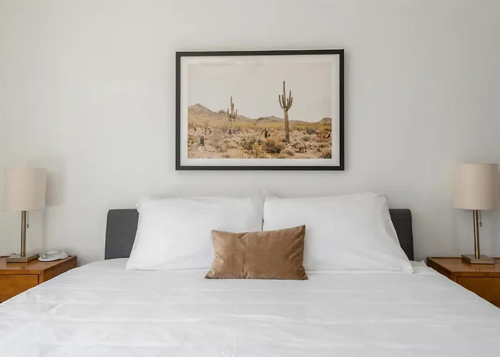 Kasa Quarter Phoenix 4*